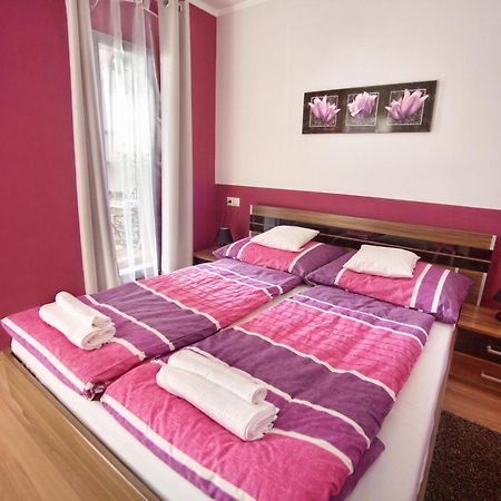 Cecilia Apartman Apartment Sarvar Exterior photo