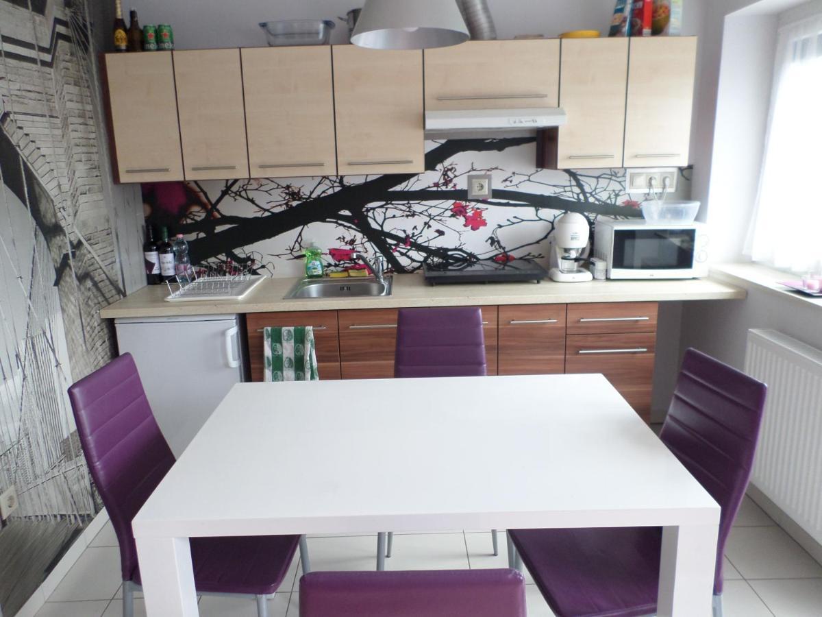 Cecilia Apartman Apartment Sarvar Exterior photo